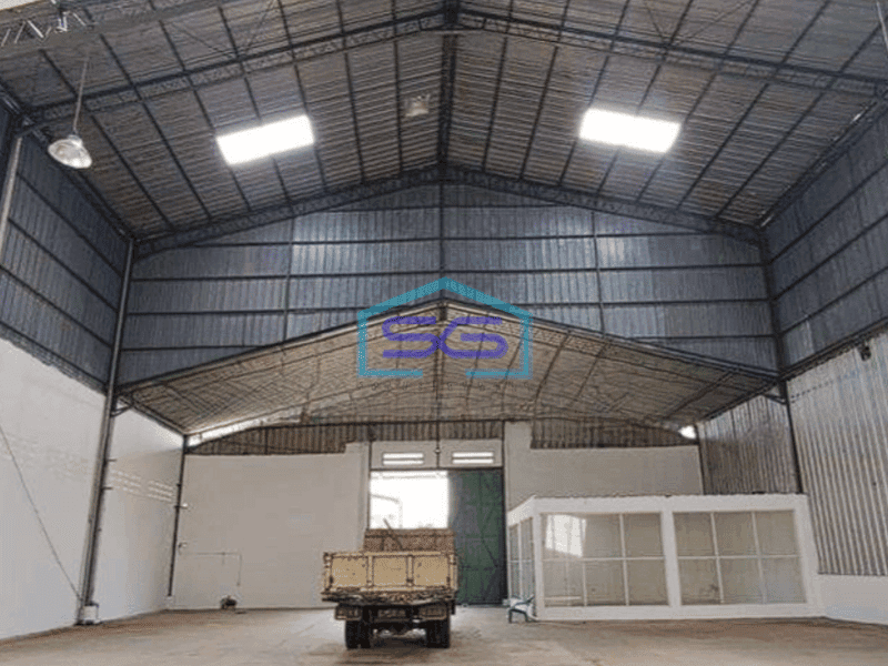 DIsewakan gudang bagus luas 480m2 di Cipondoh