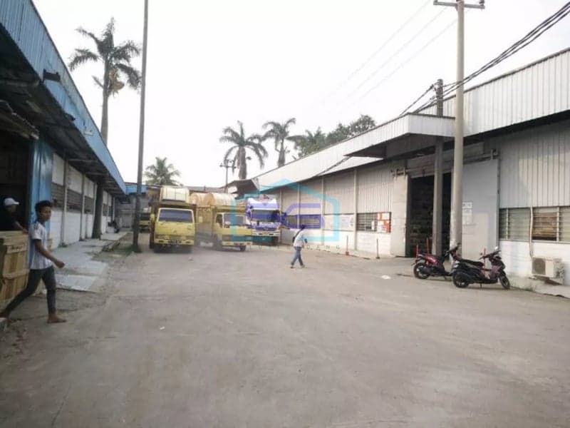 Disewakan gudang di cibinong luas 33 ha