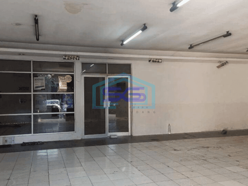 Disewakan ruang usaha di Tentara Pelajar Semarang Selatan