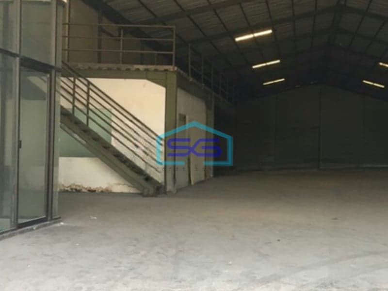 Disewakan Gudang Luas Bangunan 1500 m² Lokasi Margomulyo Surabaya