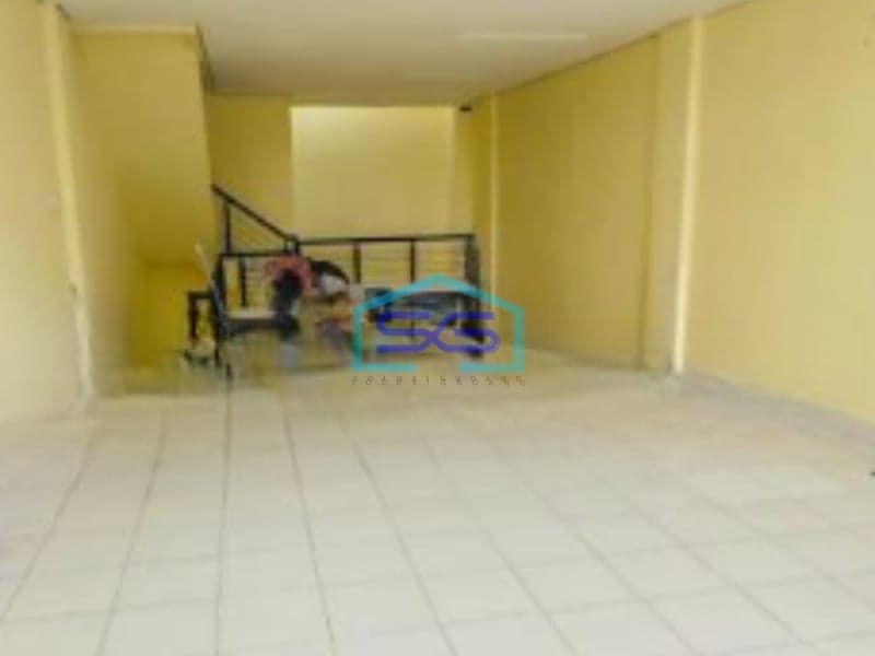 Dijual Ruko Luas Bangunan 190 m² Lokasi Bebas Banjir di Bekasi