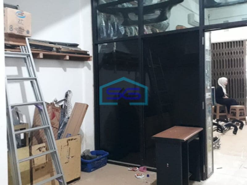 Dijual Ruko Bagus, Terawat dan Strategis di Jln Kebun Sirih samping JM Kenten Palembang LB 164m2