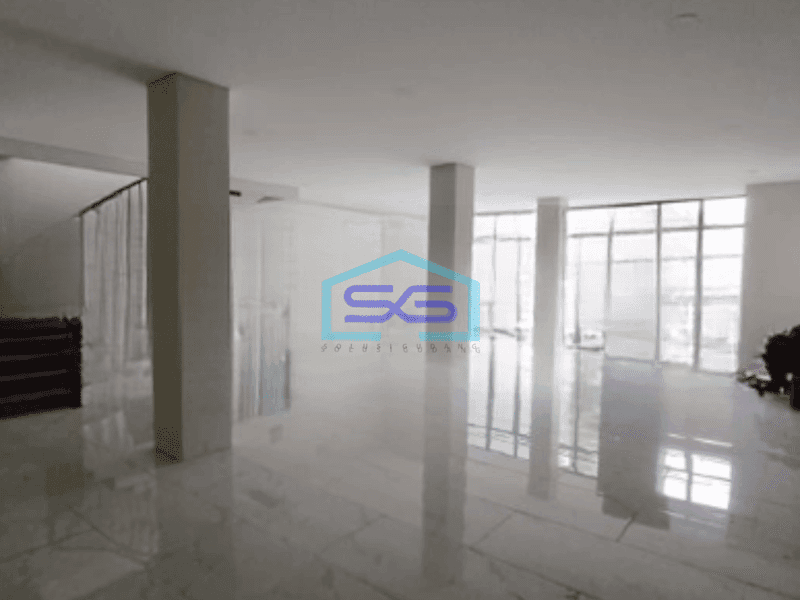 Disewakan Ruko 3 Lantai Luas Tanah 108 m² di Puri Indah Jakarta Barat