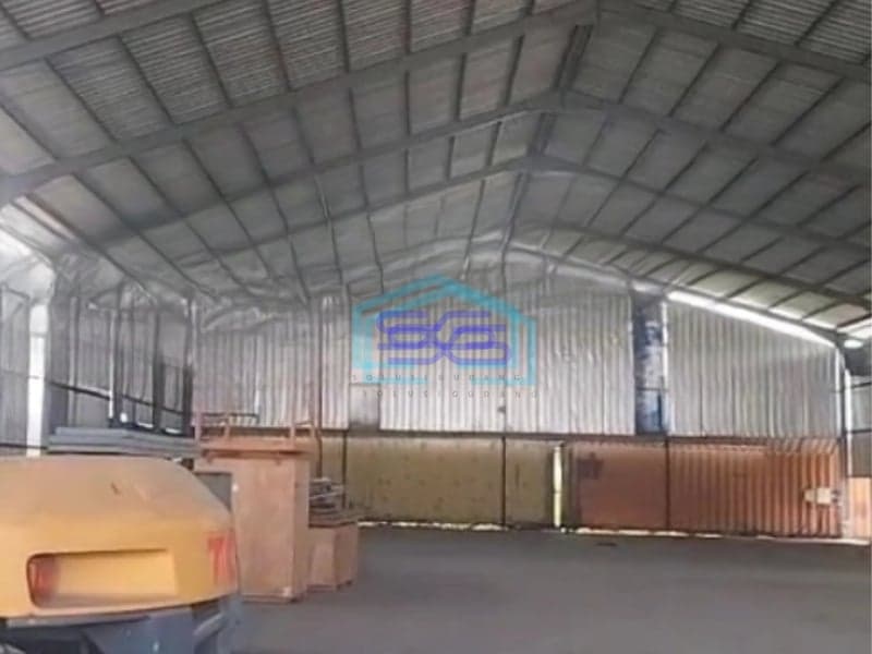 Disewakan Gudang Lokasi Pinggir Jalan Raya Curug Tangerang Luas Bangunan  1260 m²