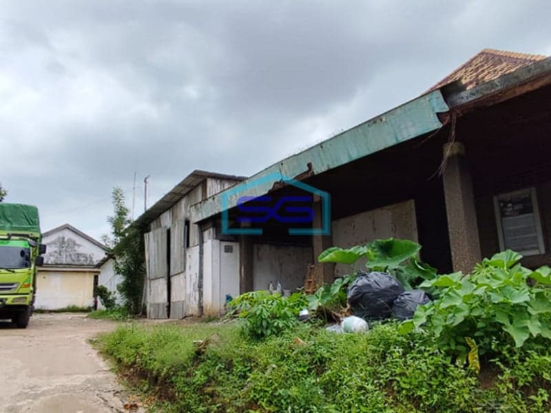 Dijual Lahan Tanah Komersil Bonus Bangunan di  Jl. Mayor Salim Batubara Sekip Palembang