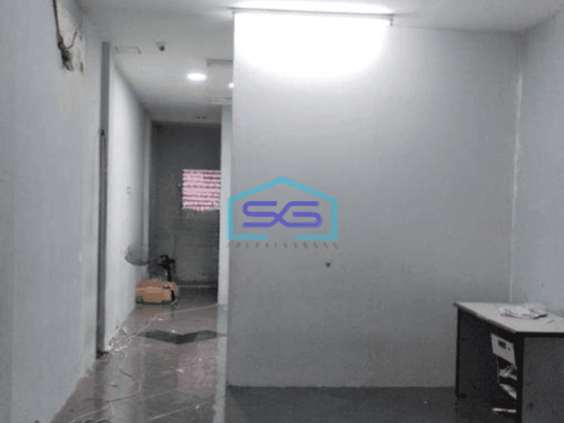 Disewakan Ruko Lokasi Strategis Di Taman Ratu Jakarta Barat LB 200m2