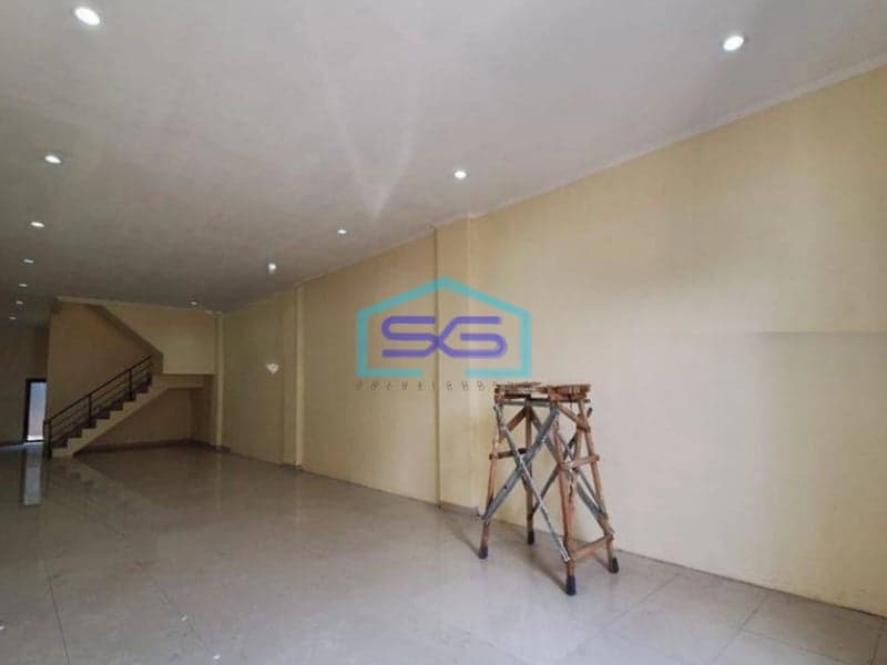 Disewakan Ruko Strategis 3 ½ Lantai Di Rawamangun Jakarta Timur