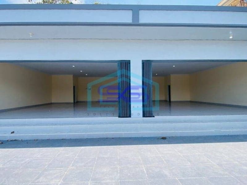 Disewakan Ruko Dua Blok Jalan Raya Uluwatu Lokasi Sangat Bagus