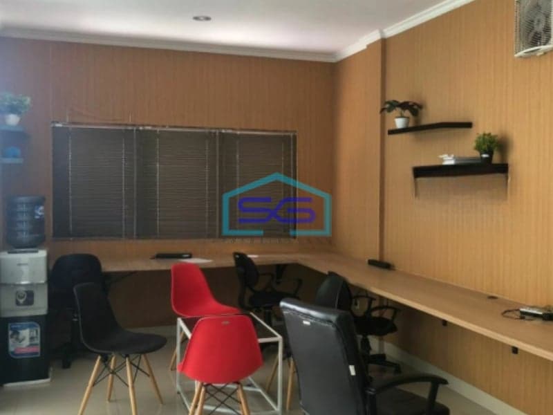 Disewakan Kantor 3 Lantai Luas Bangunan  150 m² Lokasi Banguntapan Bantul Yogyakarta