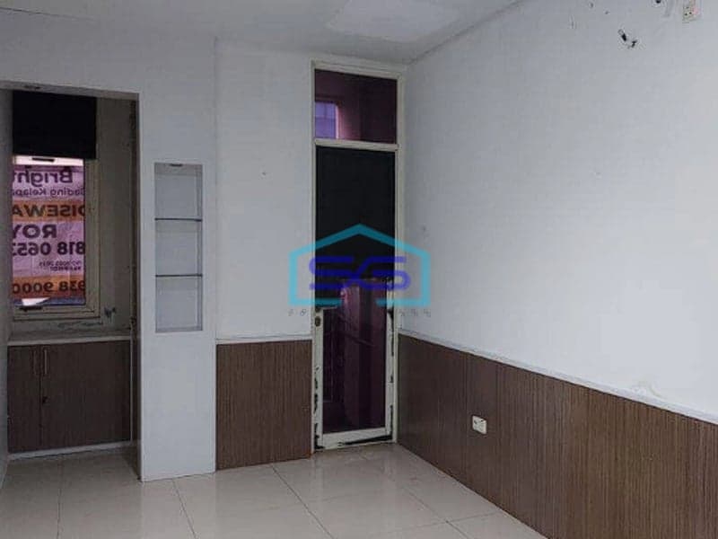 Disewakan Ruko 4 Lantai Lokasi Strategis Rapih di Kelapa Gading Jakarta Utara