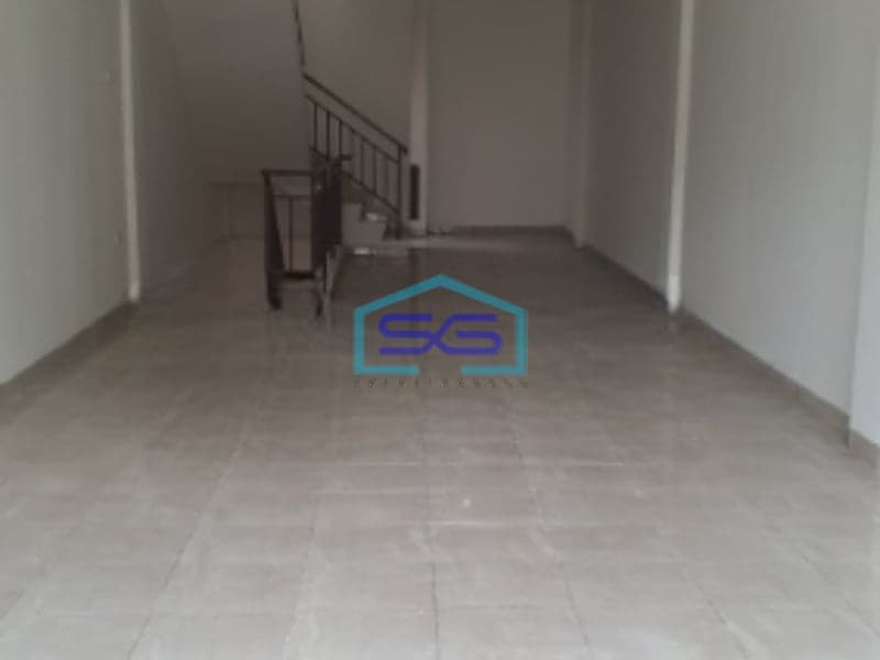 Disewakan Ruko 3 Lantai Luas Bangunan  200 m² Lokasi di Tambora Jakarta Barat