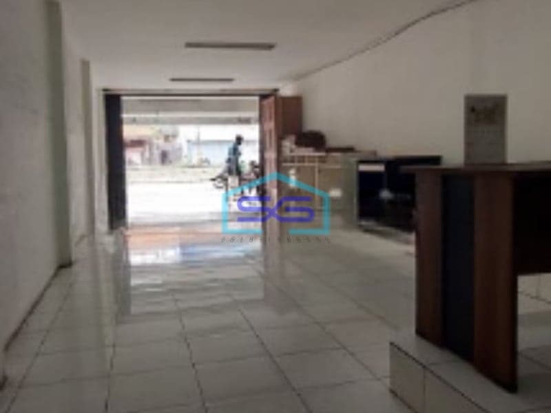 Dijual Ruko di Jalan Raya Roxy Jakarta Pusat Luas Bangunan 234m² HGB Bagus 3,5 lantai