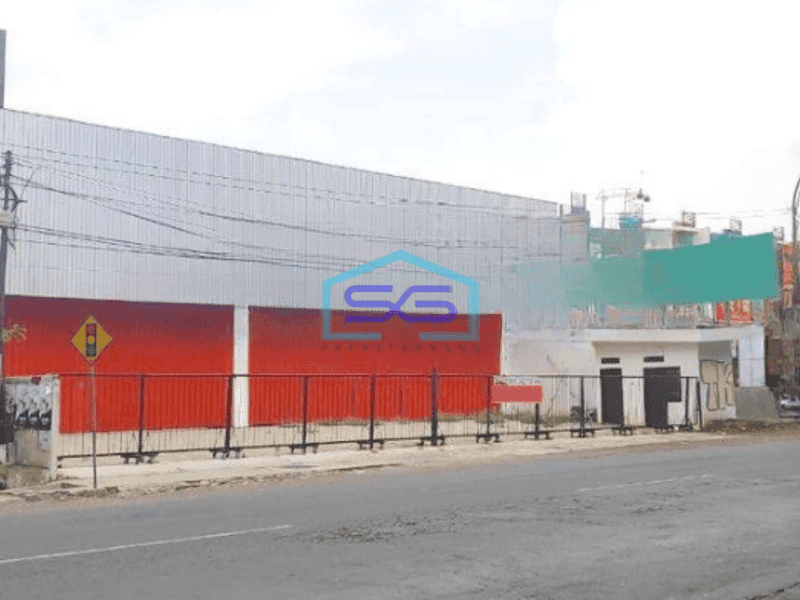 Dijual Cepat Gudang Luas Tanah 704 m² di Blimbing Malang Akses Container