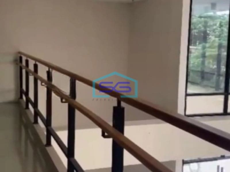 Dijual Gedung Kantor Selangkah Menuju Bandara LT 288m² di Sepatan Tangerang