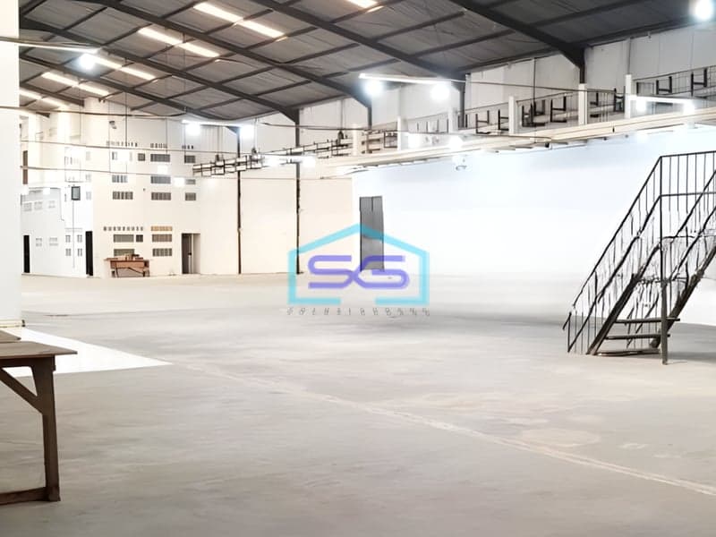 Dijual Gudang Siap Pakai Luas Tanah 2200 m²  Lokasi Kaligawe Semarang