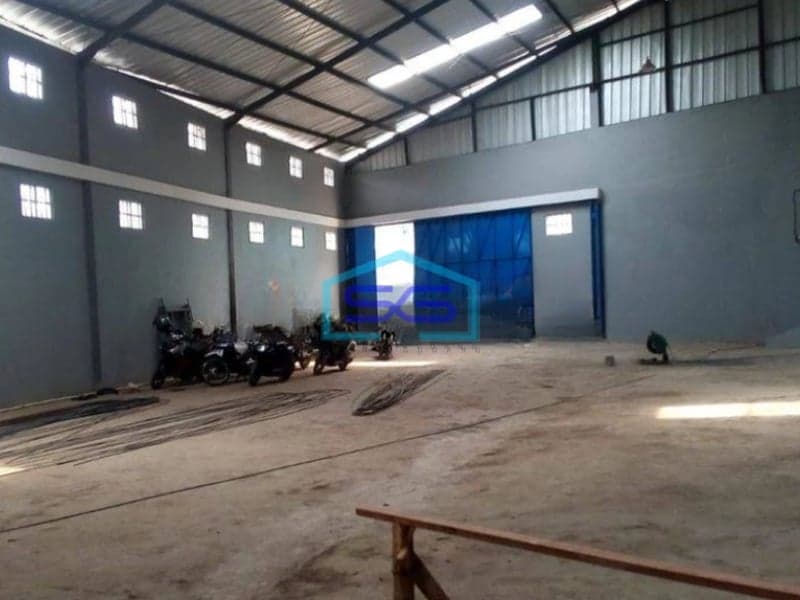 Dijual Gudang Lokasi Strategis Bisa Disewakan di Nanjung Bandung Lokasi Strategis LT 838m2