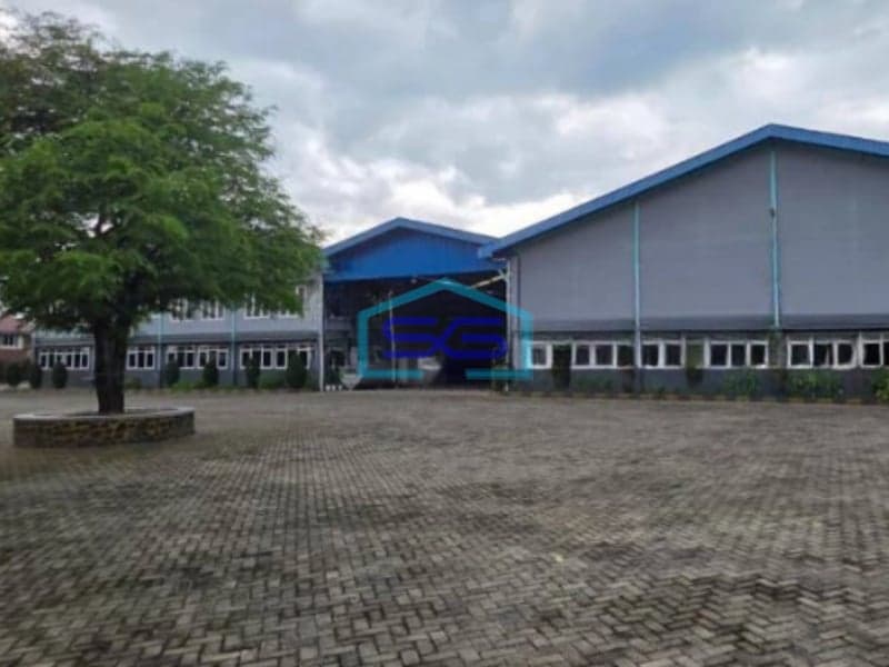 Dijual New Gress Pabrik / Gudang Kontainer 40 Feet Parkir Luas di Pandaan Pasuruan Jawa Timur LT 14000m2