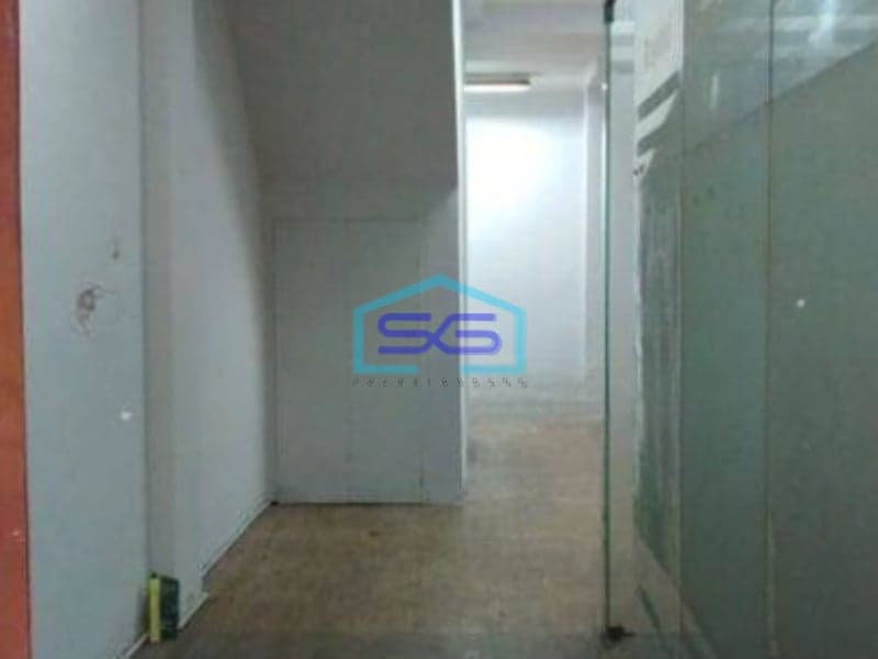 Disewakan Ruko di Mega Grosir Cempaka Mas Jakarta Pusat LB 227m2