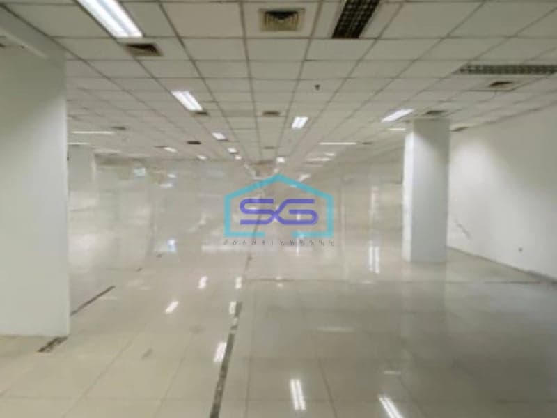Dijual Kantor Luas Tanah  2117 m² Lokasi Bebas Banjir di Jakarta Selatan