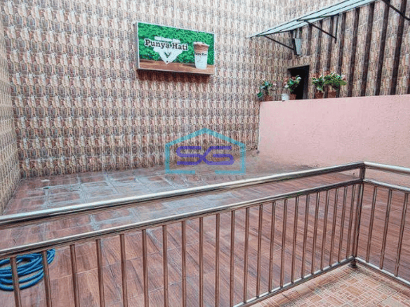 Disewakan Ruang Usaha 2 Lantai di Sidoarjo Luas Bangunan 350m2