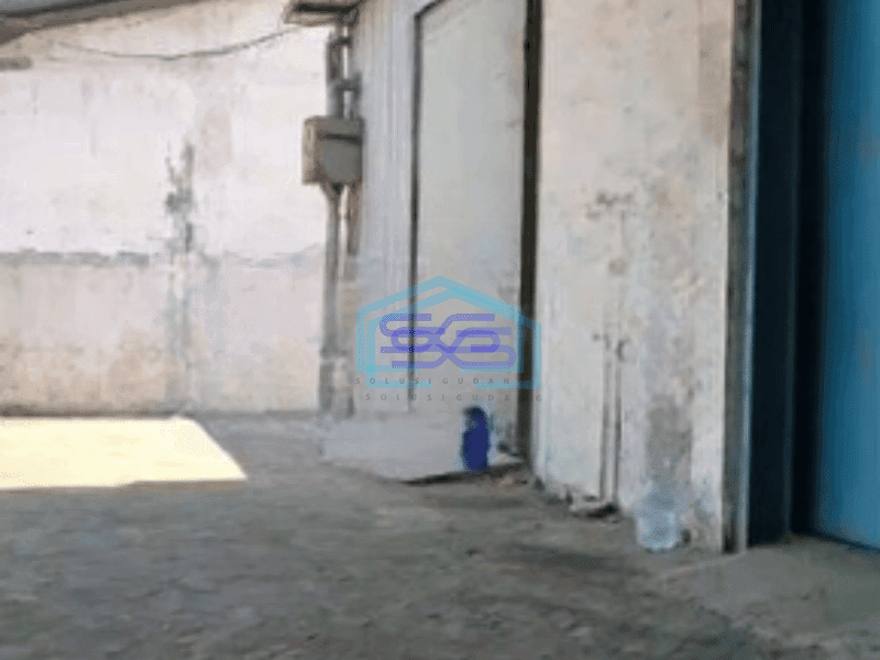 Disewakan Gudang Ada Kantor Luas Bangunan  1075 m² di Kalianak Surabaya