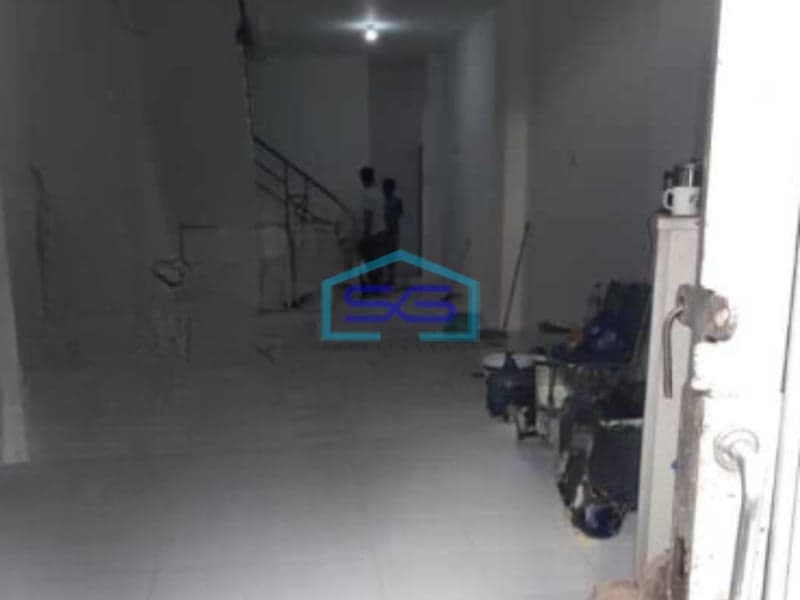 Dijual Ruko 4 Lantai Lahan Parkir Luas di Rawamangun Jakarta Timur LB 200m2