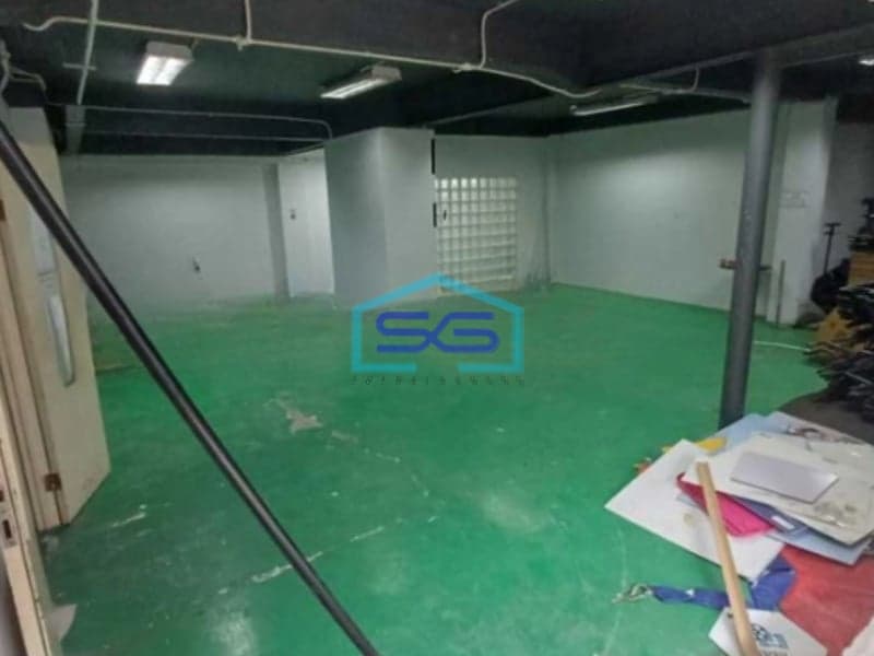 Dijual Tanah dan Bangunan Ruang Usaha Strategis Cocok untuk Gudang di Manggarai Jakarta Selatan LT  696m2