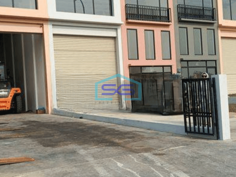 Dijual Gudang Baru Luas Bangunan 600 m² Lokasi Strategis di Karawang Barat