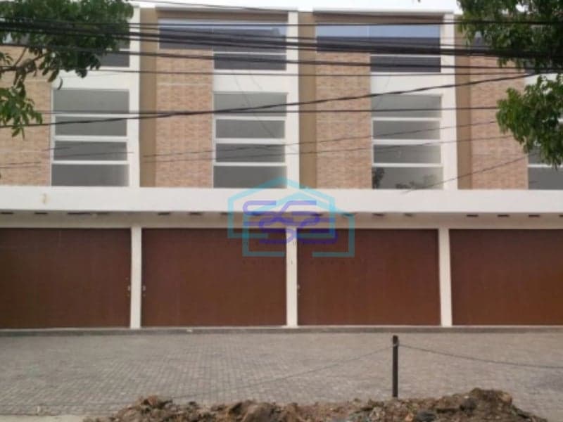 Di jual ruko baru mainroad holis Holis Cigondewah, Bandung Luas Bangunan  174 m²