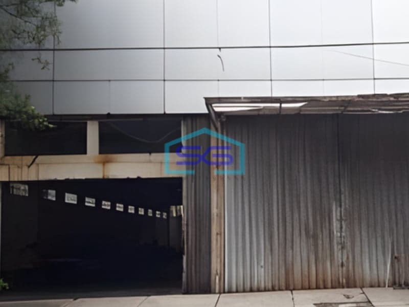 Dijual Bangunan Ex Showroom Dan Gudang Harga Dibawah Njop di Jakarta Pusat  LT 2428m2