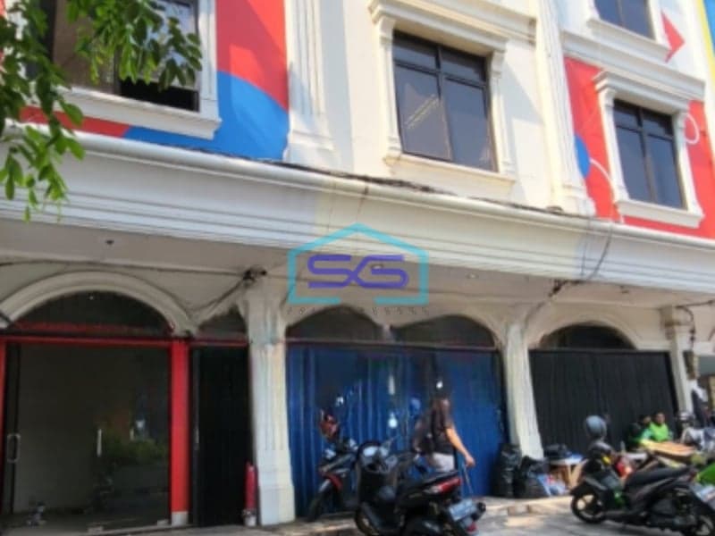 Disewakan Ruko Lokasi Tebet Jakarta Selatan Luas Bangunan  360 m²