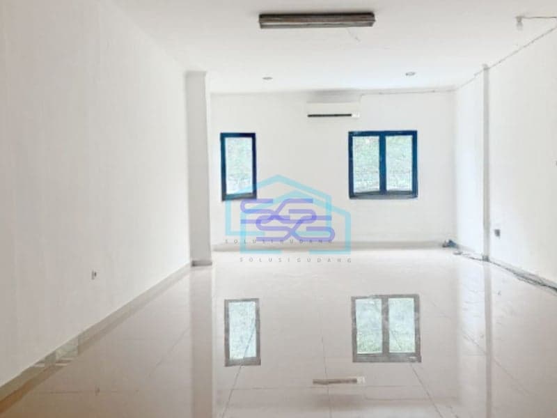 Disewakan Ruko Luas Bangunan 210 m² Lokasi di Tebet Jakarta Selatan