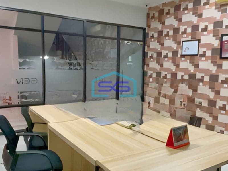 Dijual Ruko Luas Bangunan  686 m² Lokasi Bebas Banjir di Bekasi