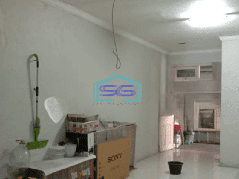 Disewakan Ruko Gandeng Di Kebayoran Lama Luas Tanah 312 m²