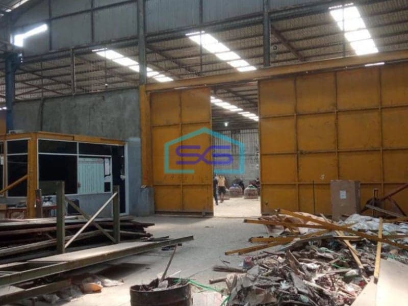 Disewakan Gudang Dengan Kantor 2 Lantai Kav Dpr, Cipondoh Tangerang LT 3200m2