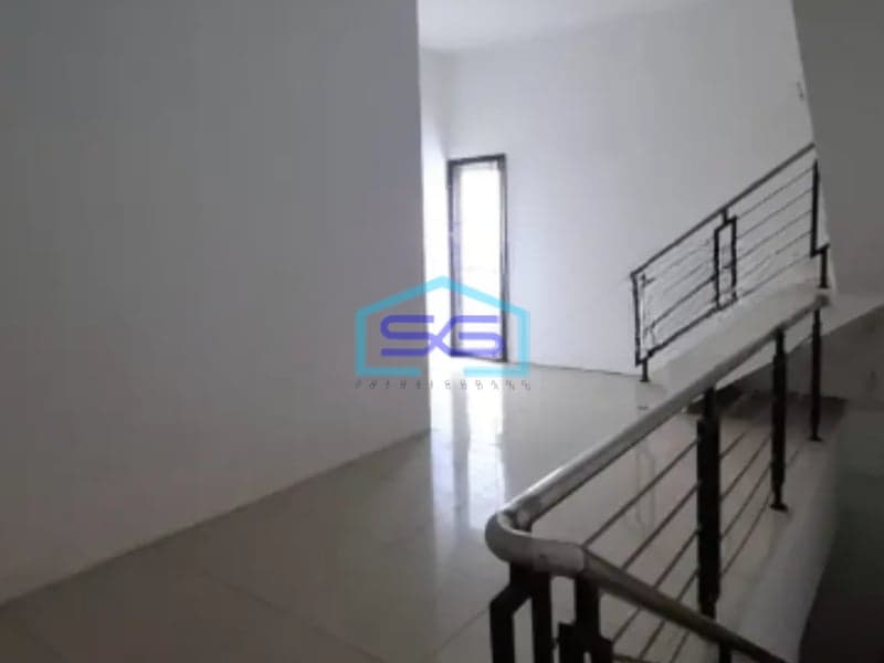 Disewakan Ruko 3 Lantai Dekat Pakuwon Mall Di Depok Sleman Jogja Luas Bangunan 270 m²