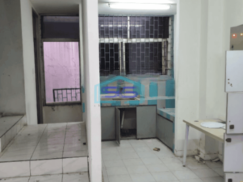 Disewakan Ruko Jalan Radio Dalam 3 Lantai Kawasan Strategis Luas tanah 150 m2