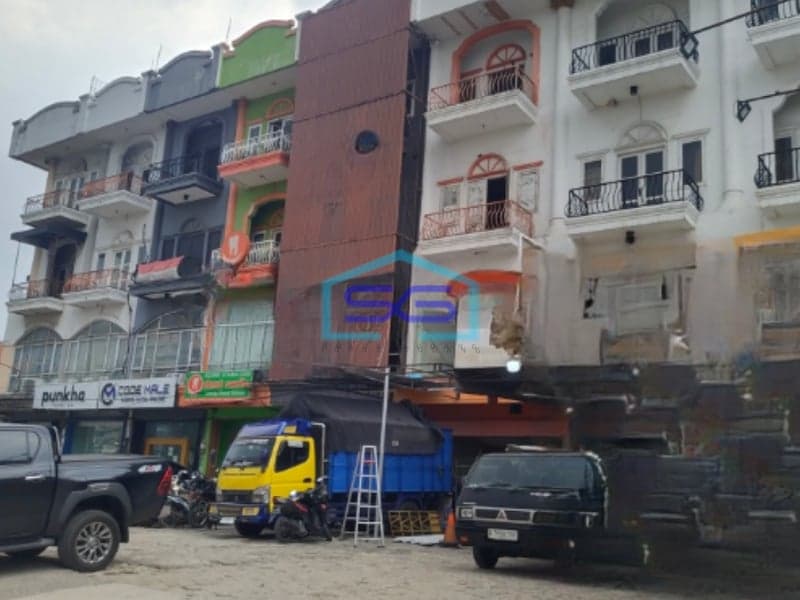 Disewakan Ruko Strategis Area Komersil Pusat Kota Di Rawamangun Jakarta Timur LB 600m2