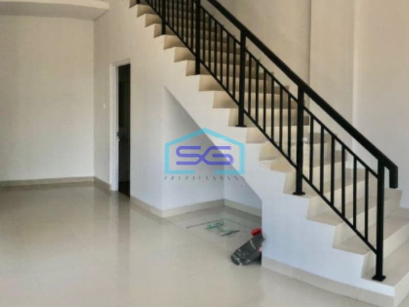 Disewakan Ruko Hook 3 Lantai di Bsd Tangerang Hadap Jalan Raya LB 122m2