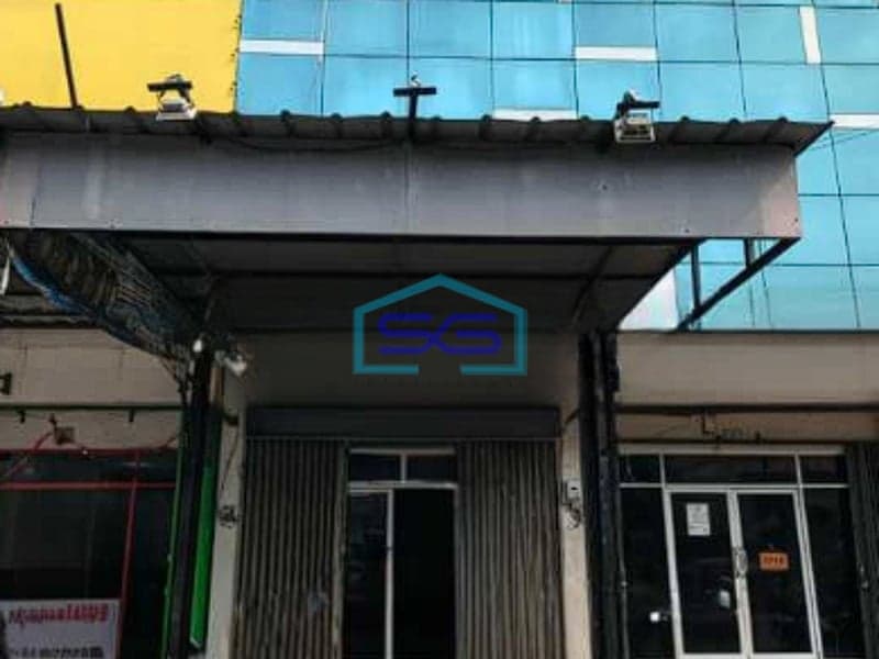 Disewakan ruko 3½ lantai di Raya Pekayon, Bekasi Selatan LB 350m2