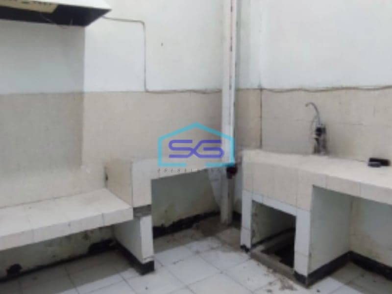 Disewakan Ruko Raya Panjang Jiwo Permai Surabaya Luas Bangunan 218m2
