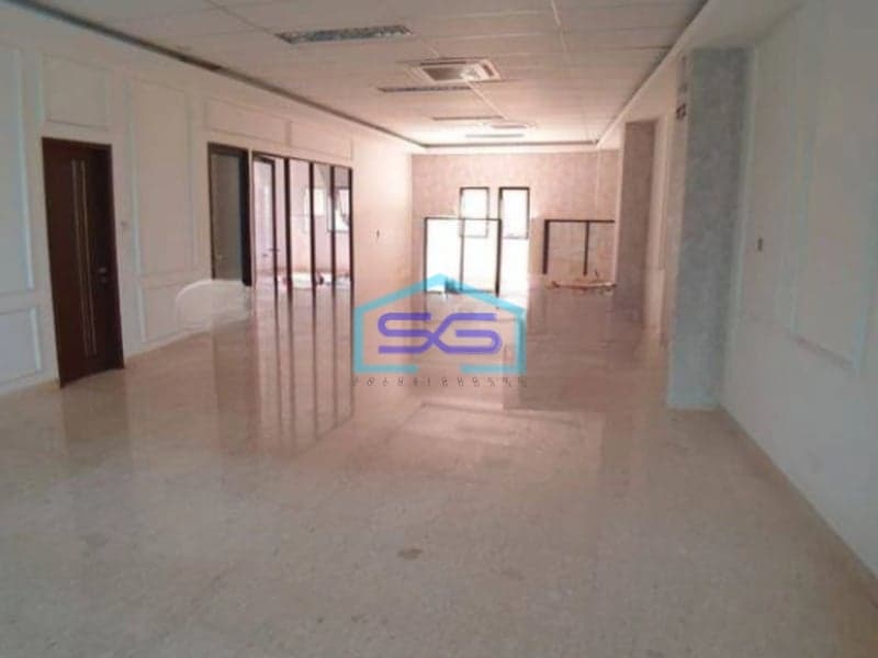 Disewakan Kantor 4 Lantai di Kondisi Bangunan Bagus Sekali LB 700m2 Jakarta Selatan