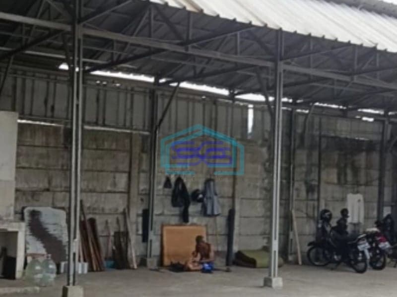 Disewakan Gudang Luas Bangunan 500 m²  Lokasi Cipondoh Tangerang