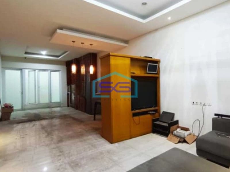 Disewakan Ruang Usaha Siap Huni di Kelapa Gading Jakarta Utara LB 483m2