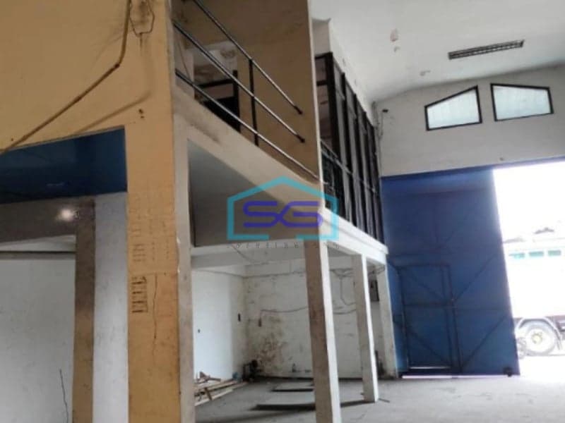 Disewakan Gudang Luas Tanah  550 m² Lokasi di Margomulyo Surabaya