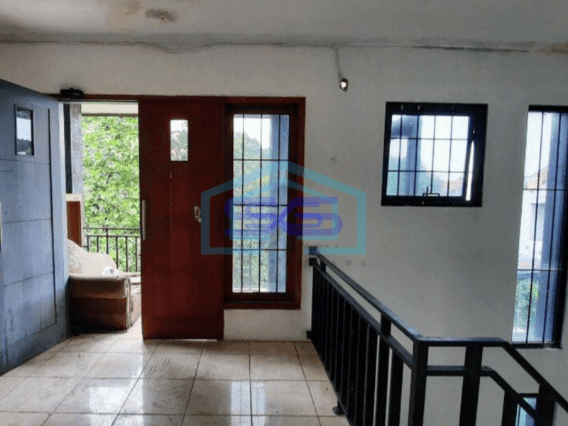 Disewakan Gedung 3 lantai Tb.Simatupang pasar minggu dekat antam