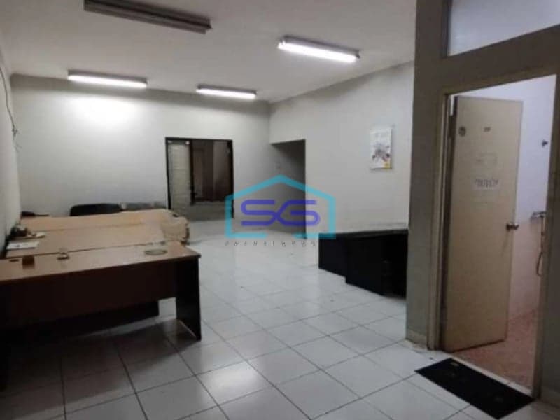 Disewakan Ruko Cocok Untuk Office Kantor dan Bank maindroad Gatot Subroto Bandung Luas Bangunan  455 m²