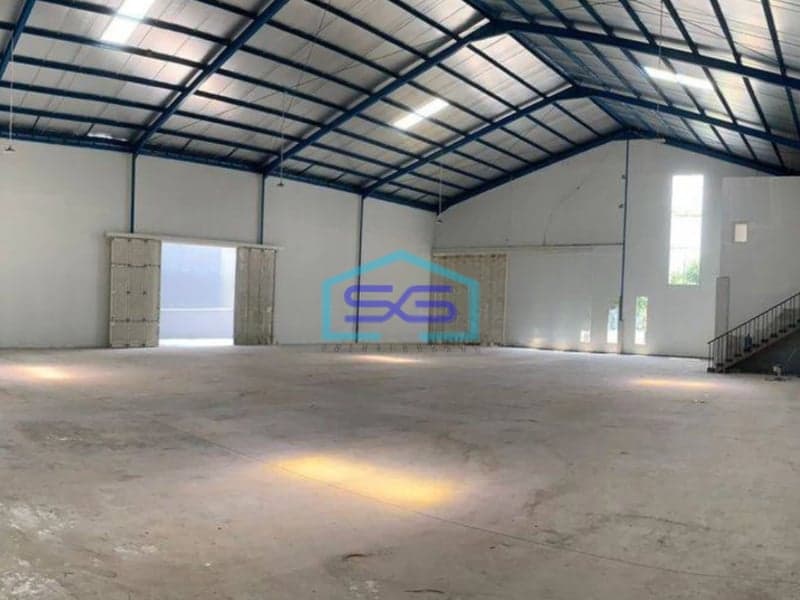 Disewakan Gudang di Pergudangan Suri Mulia Margomulyo Surabaya LB 1800m2 Bagus HGB
