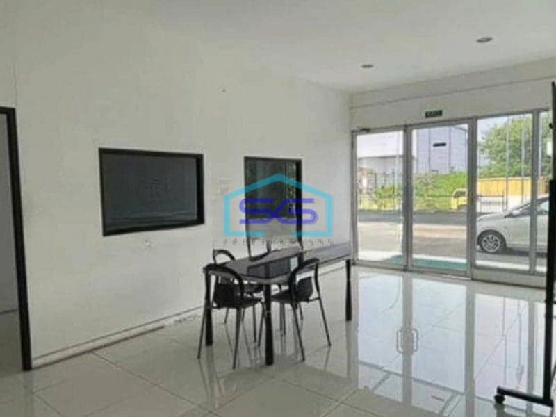 Dijual Pabrik Dalam Kawasan Industri Akses Tidak Jauh Dari Tol di Cikarang LT 1229m2