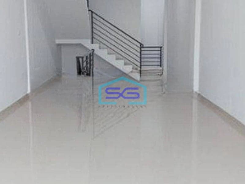 Disewakan Ruko 3,5 Lantai di Muara karang Jakarta Utara Siap Pakai Tinggi Dari Jalanan Akses Jalan Bagus